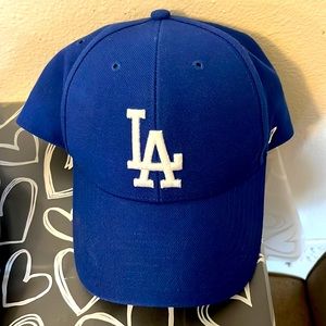 La hat RESERVED. DO NOT BUY